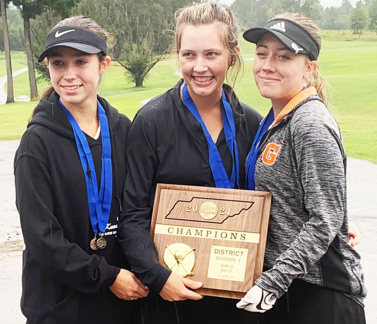 Greenback golf wins
